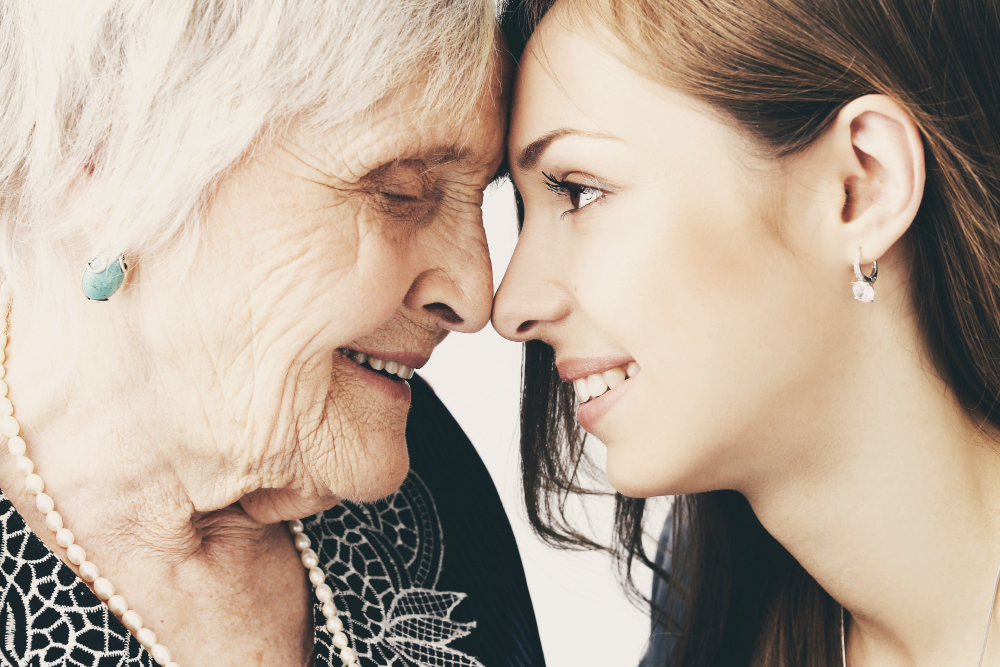 La importancia de visitar a los ancianos en residencias