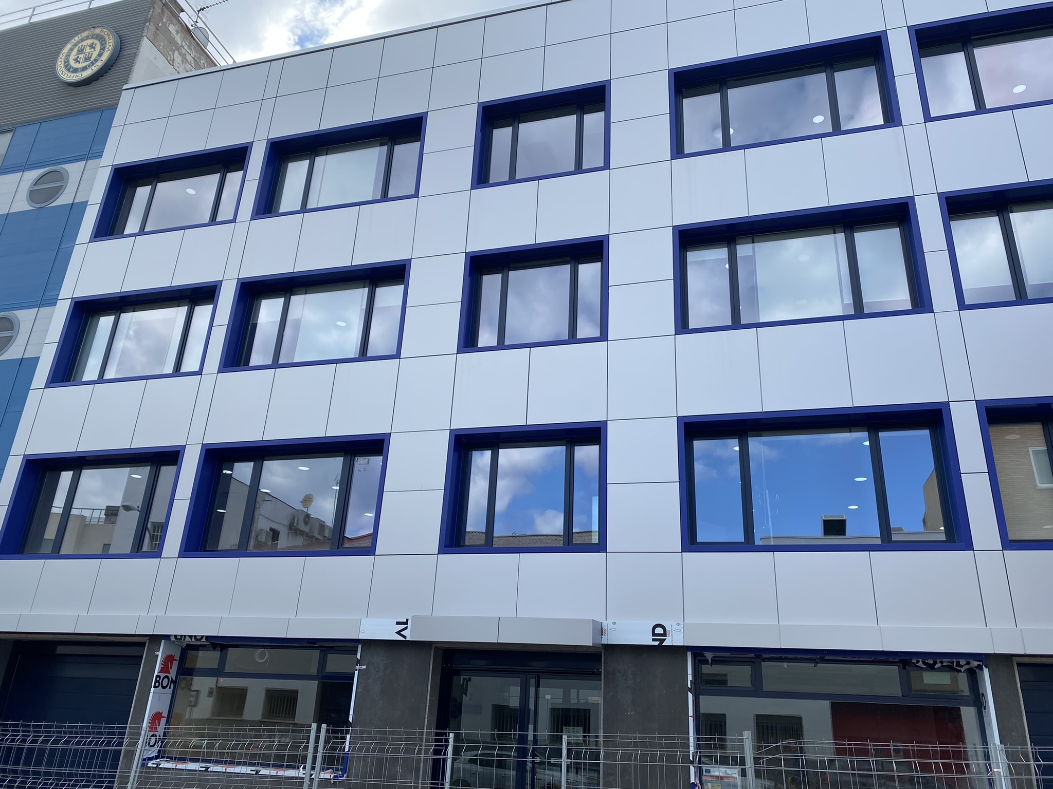 Proyecto y asistencia técnica obras de rehabilitación energética edificio en Madrid. Nov 21-May22