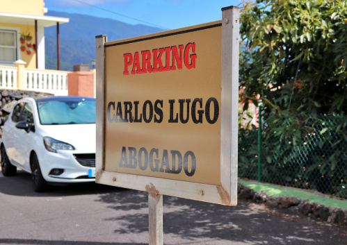 Parking Despacho de Abogados Carlos Lugo
