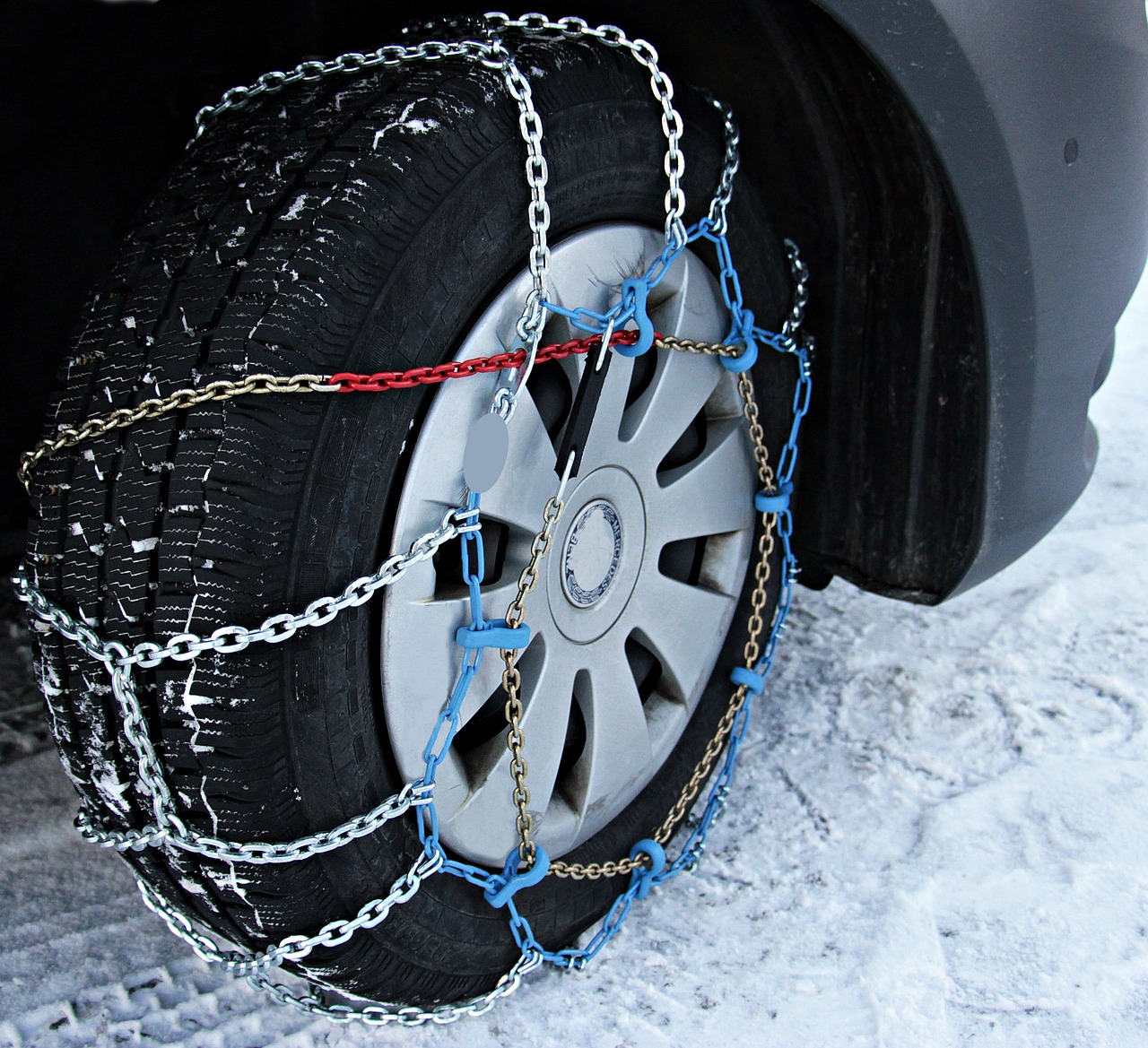 Neumáticos de invierno y cadenas para aumentar la seguridad