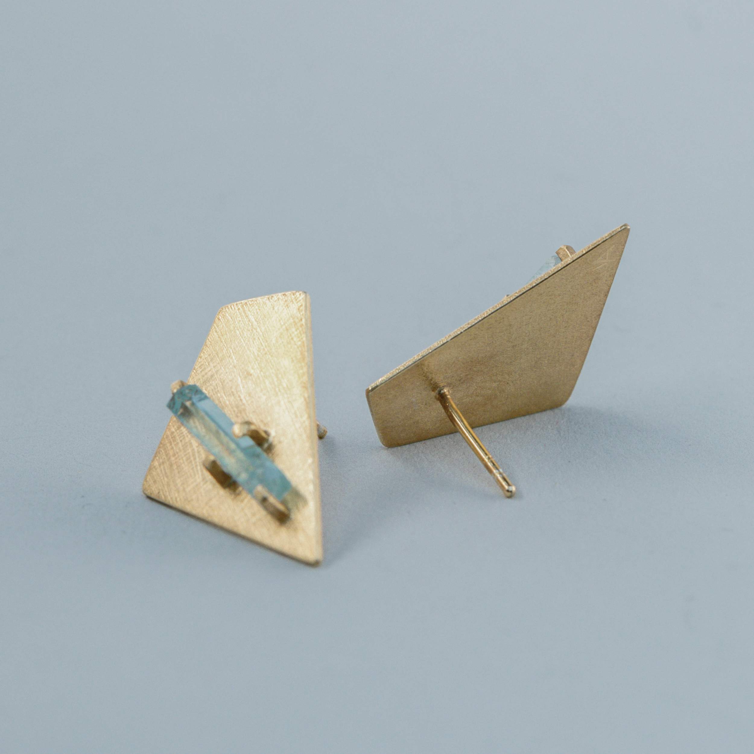 Trapezoids Earrings with Stone