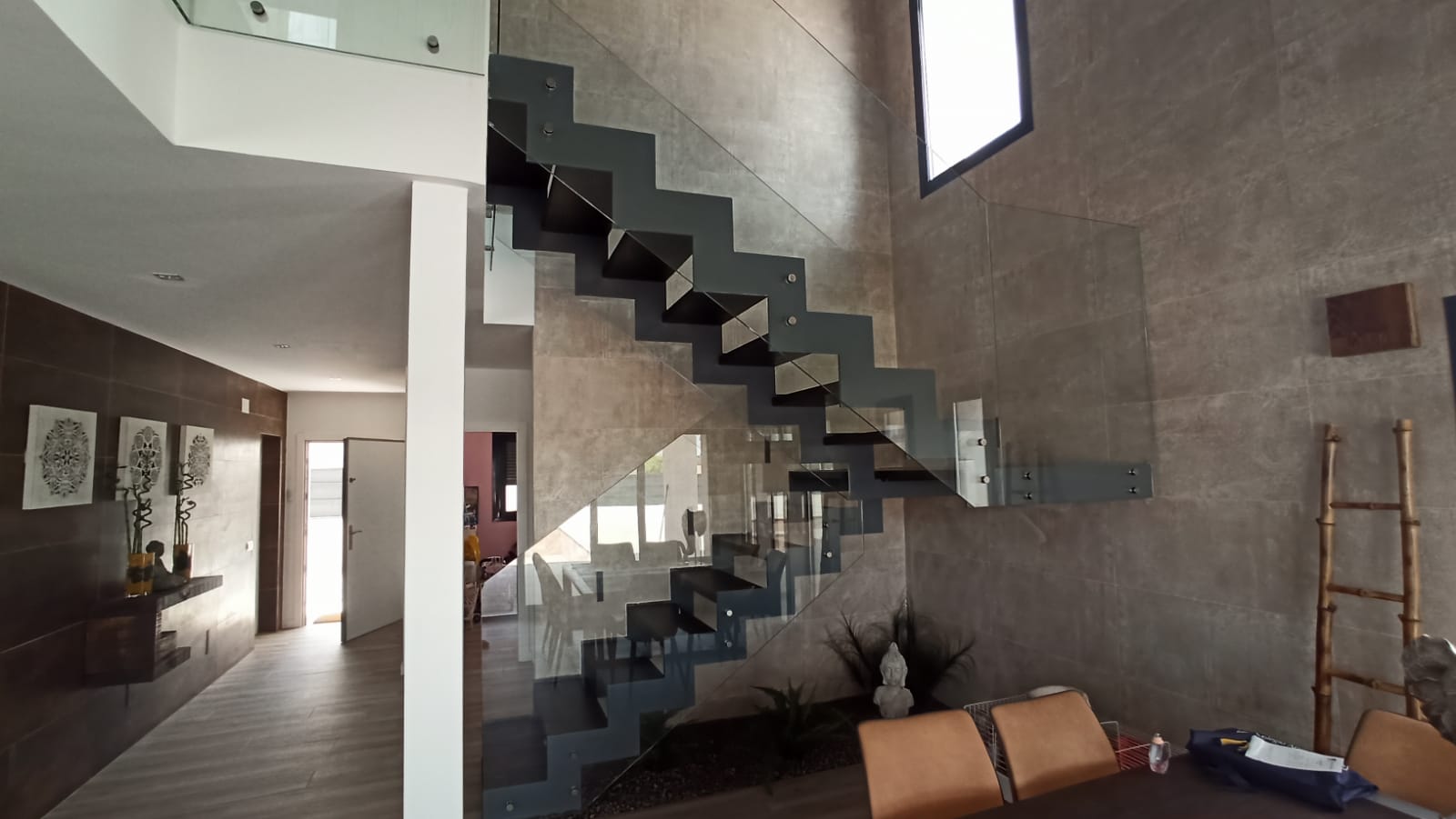 Escalera de hierro diseño moderno