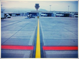 Señalización horizontal aeropuerto