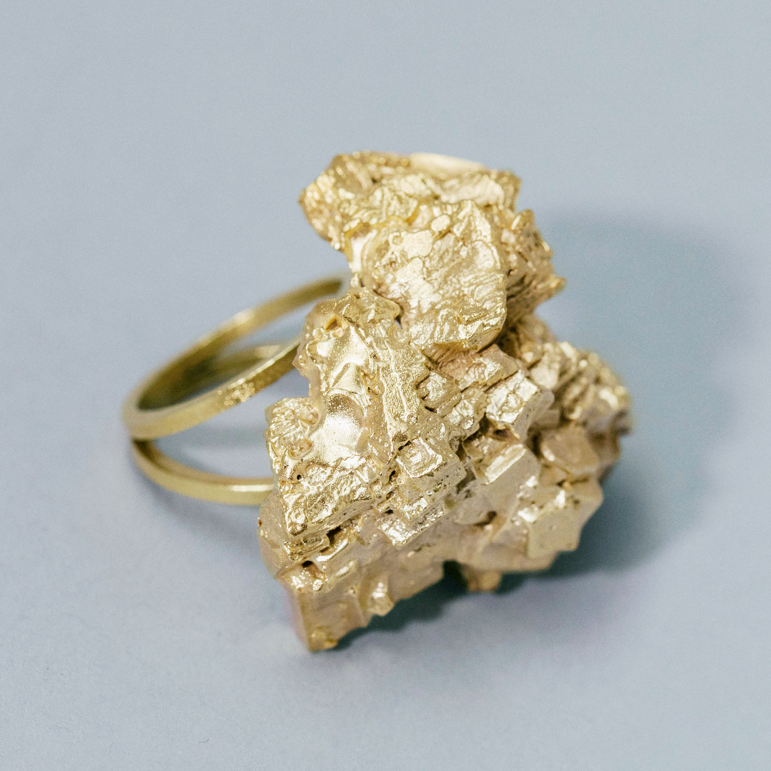 Anillo Grande Fluoritas Oro