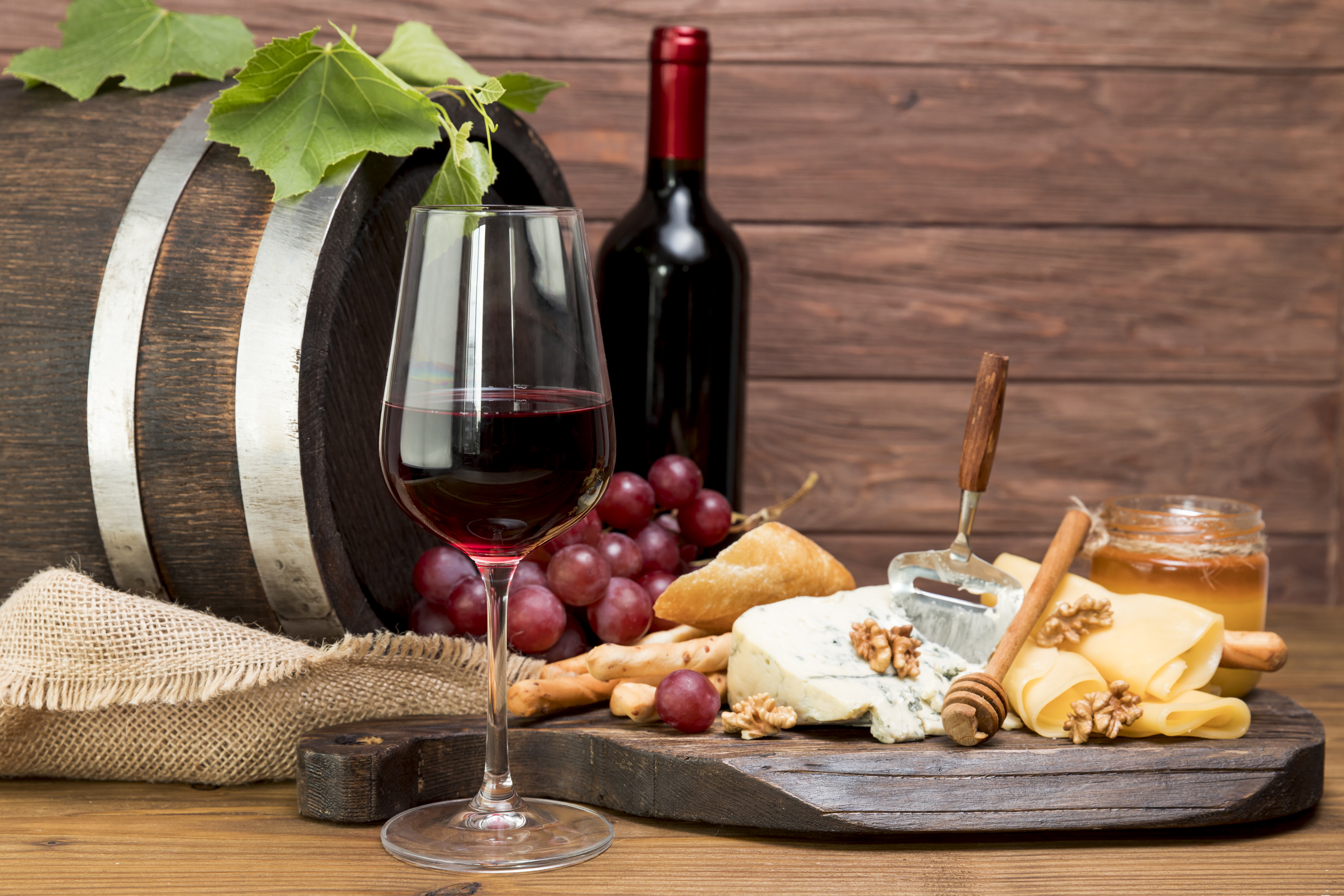 Combina tu queso artesanal favorito con el mejor vino