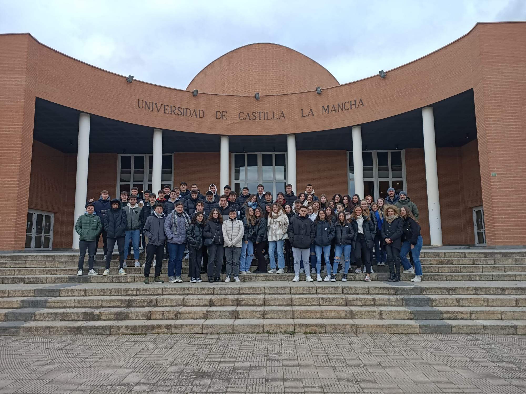 Nuestros alumnos de visita en la UCLM