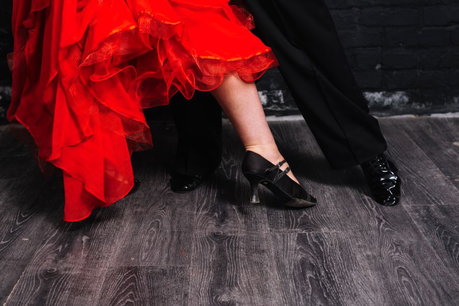 ¿Qué debes tener en cuenta antes de comprar zapatos flamenco por internet?