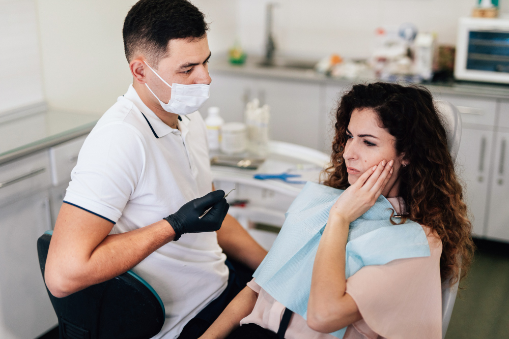 ¿Pueden las restauraciones dentales ayudar a corregir la maloclusión y prevenir daños por bruxismo?