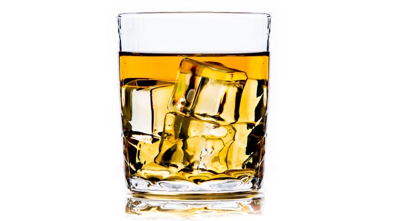 El mejor hielo para el whisky