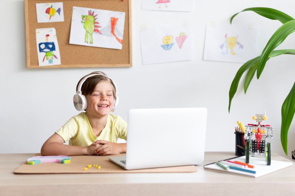 Aprendizaje de inglés en la infancia: enfoques divertidos y efectivos en línea